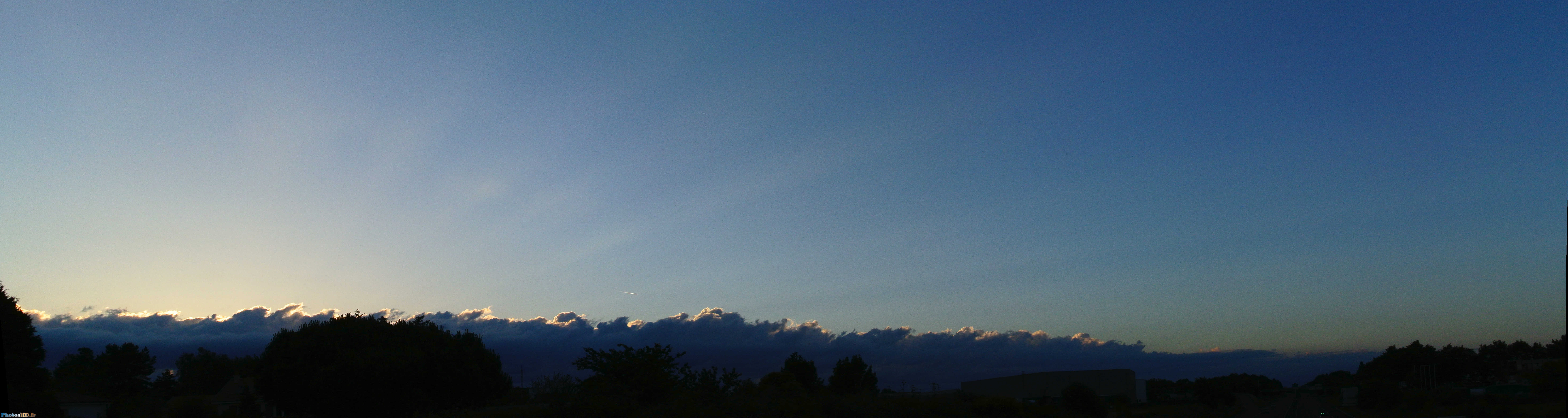 Couché de soleil géant