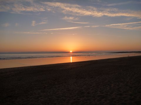 Couch&eacute; de soleil &agrave; la plage