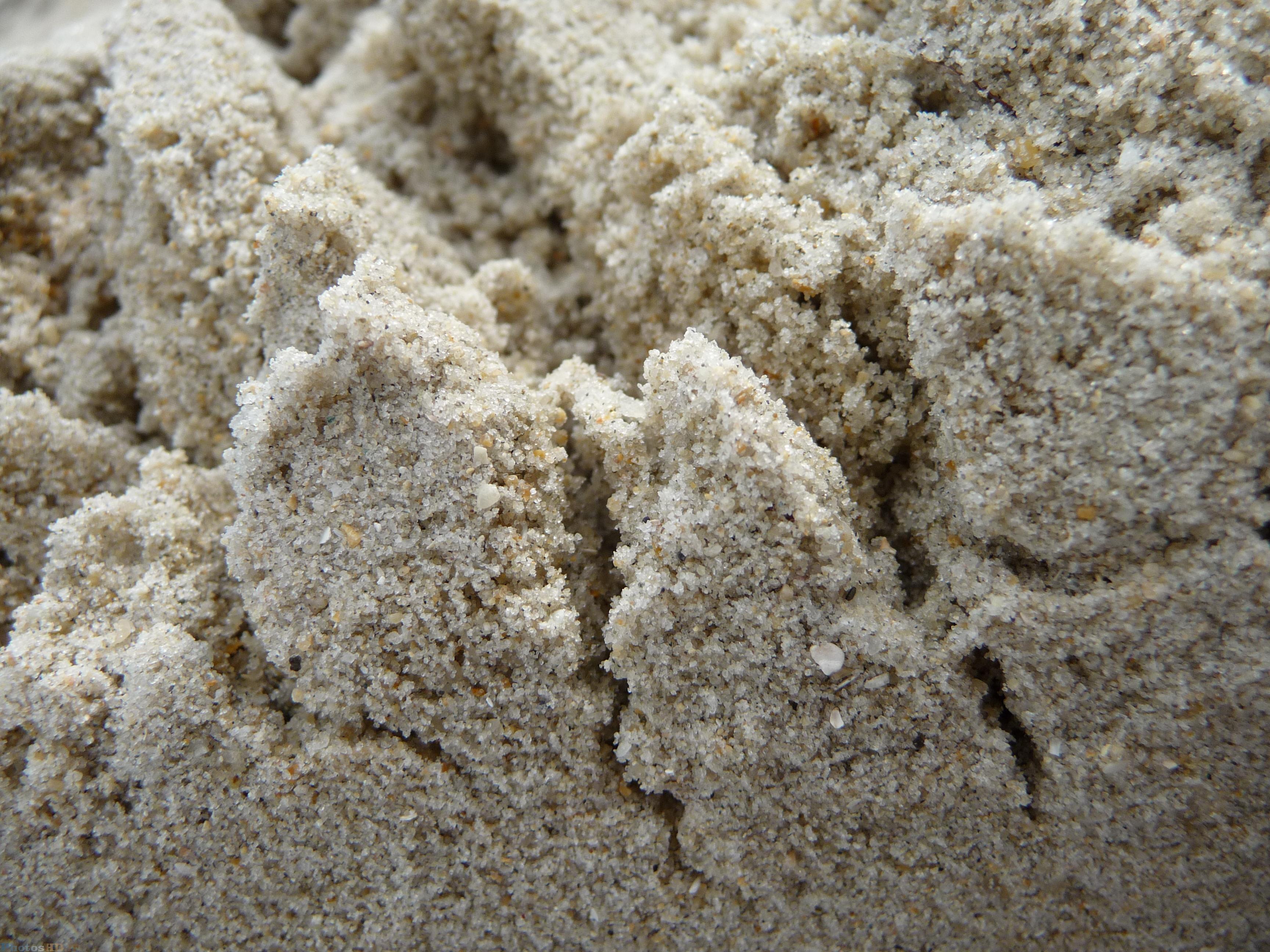 Sable de près