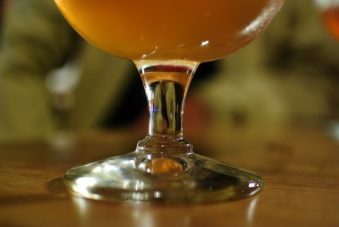 Verre &agrave; pied